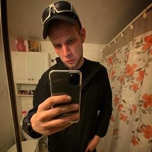 Meet your Posher, Carl